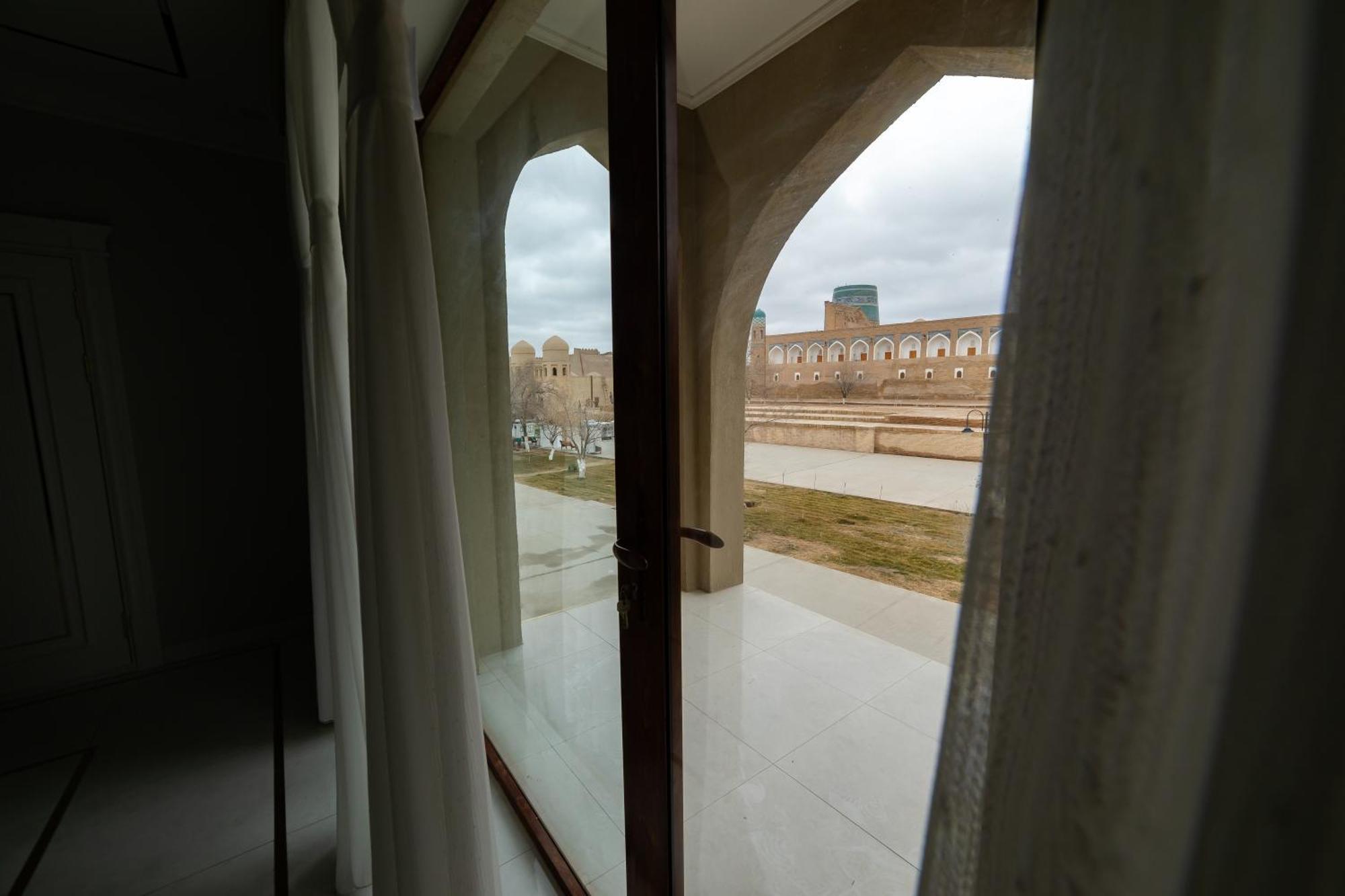 Isakhoja Hotel Хива Екстериор снимка
