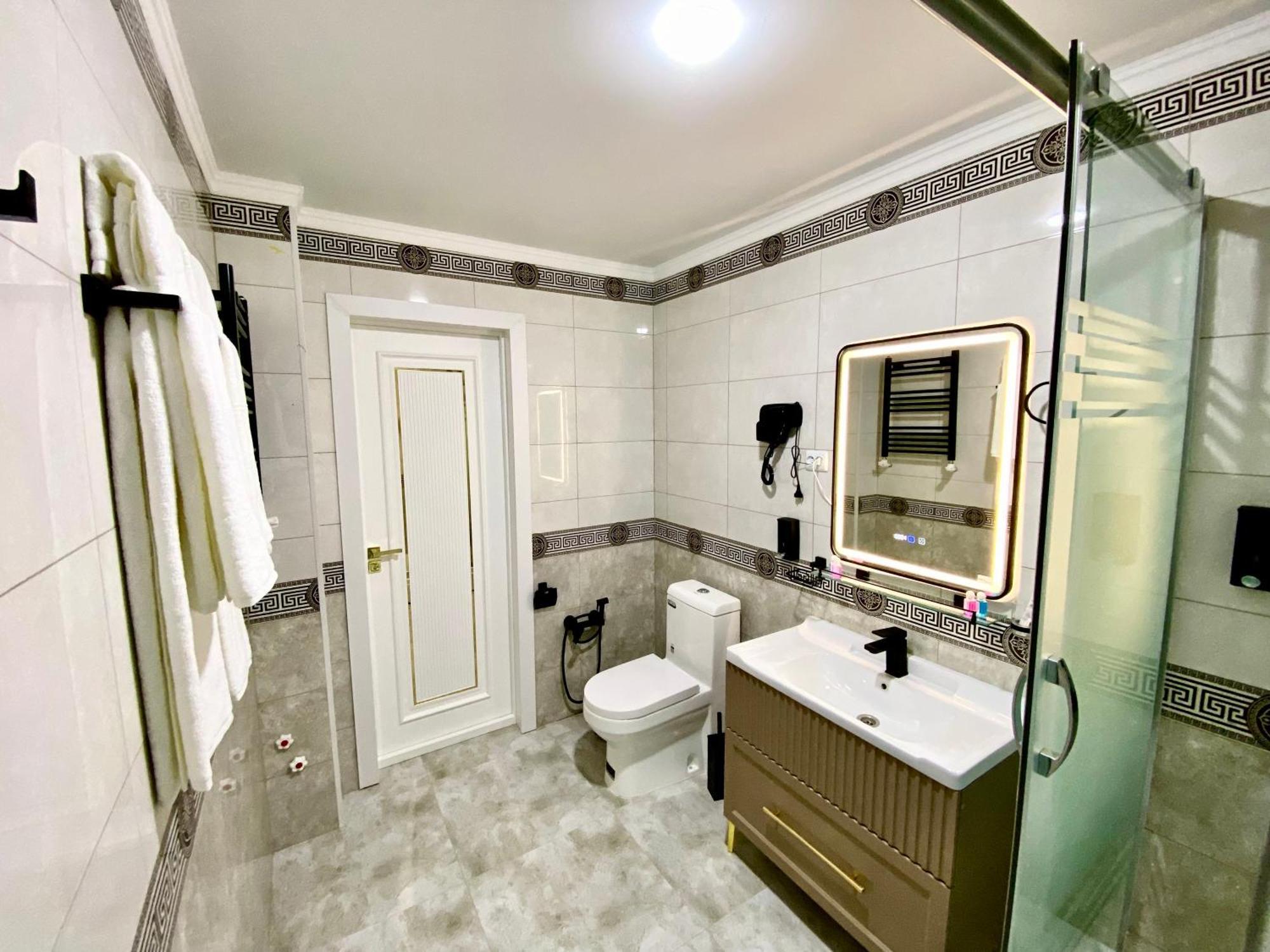 Isakhoja Hotel Хива Екстериор снимка