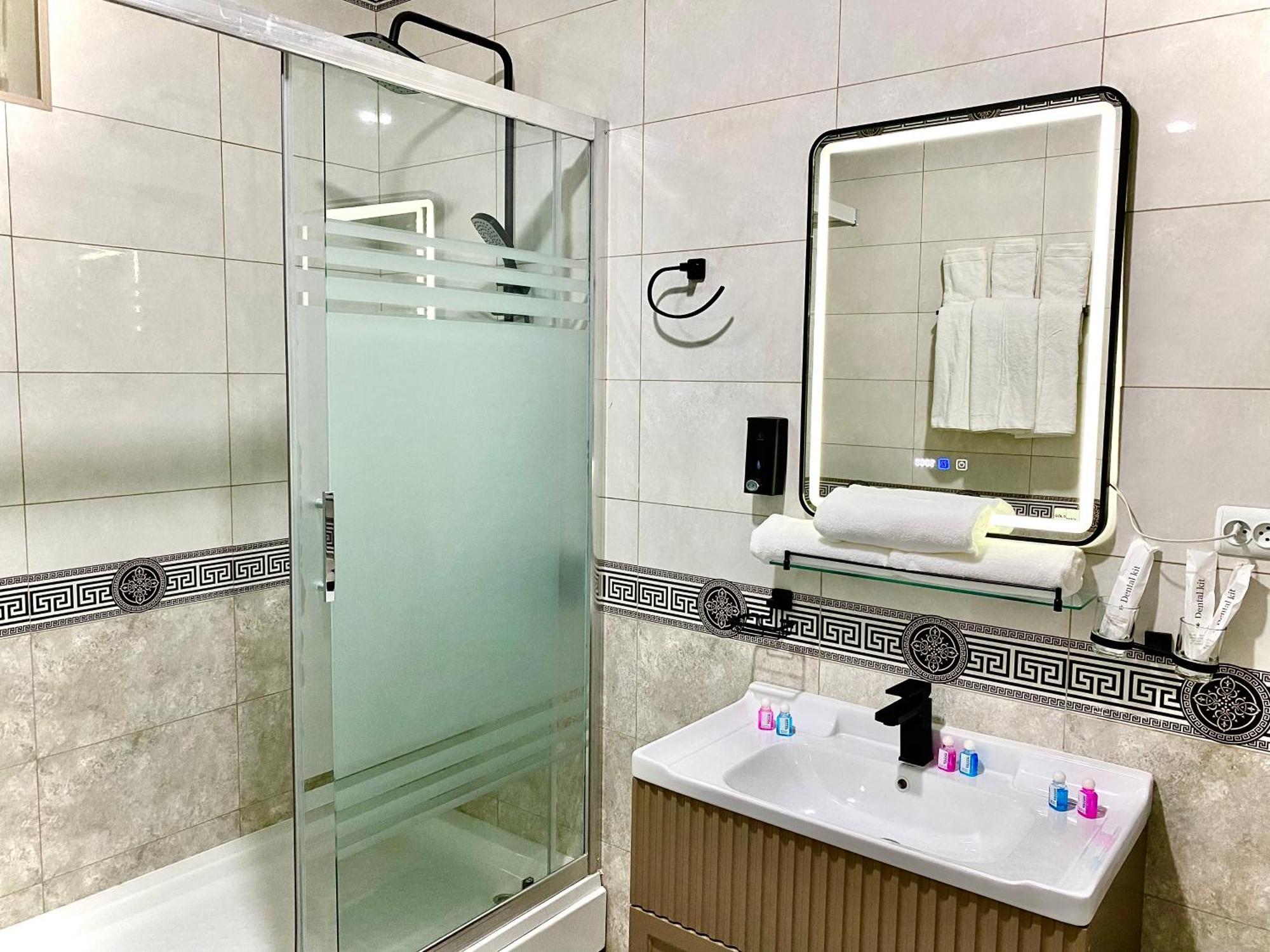 Isakhoja Hotel Хива Екстериор снимка
