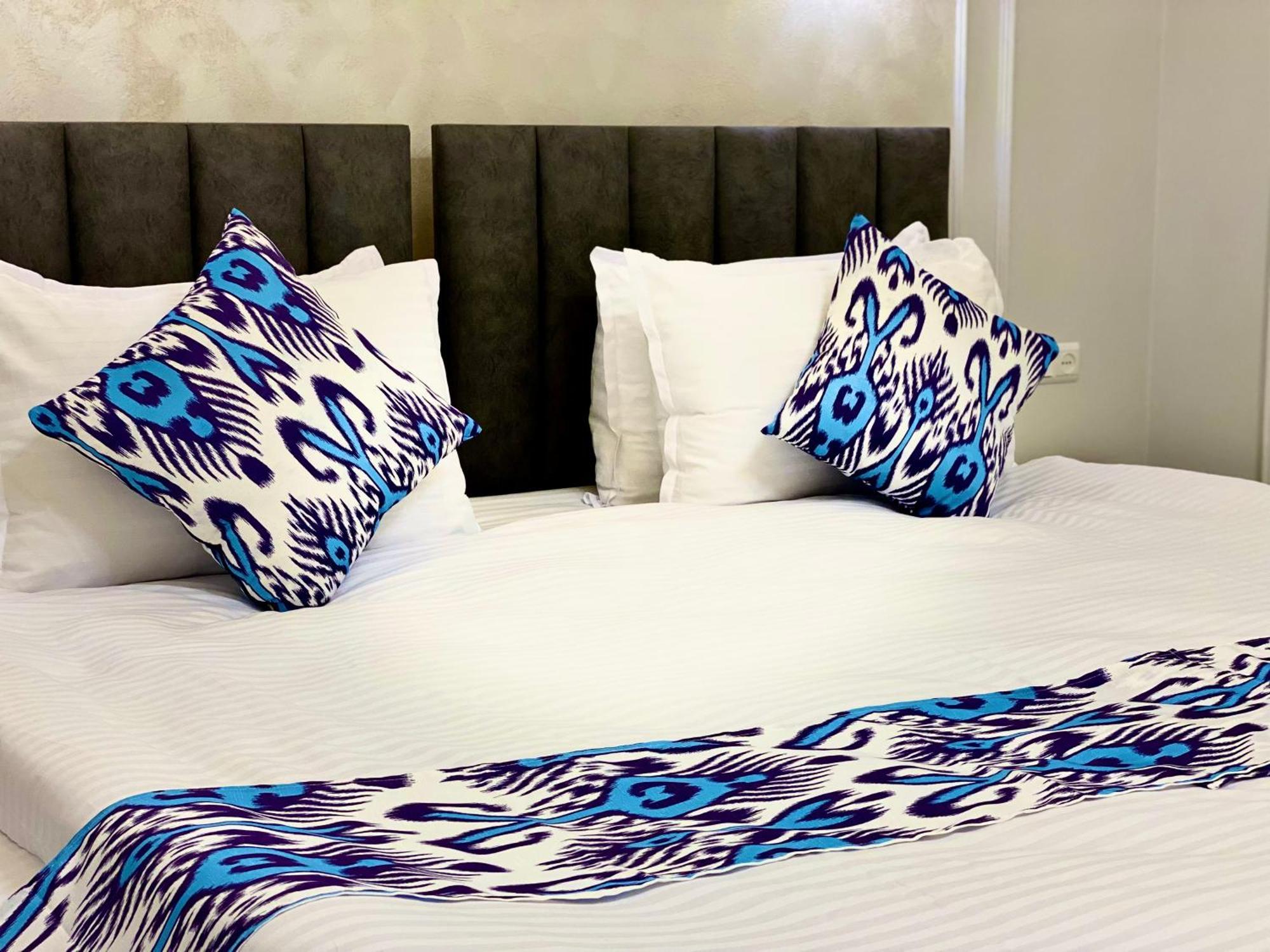 Isakhoja Hotel Хива Екстериор снимка